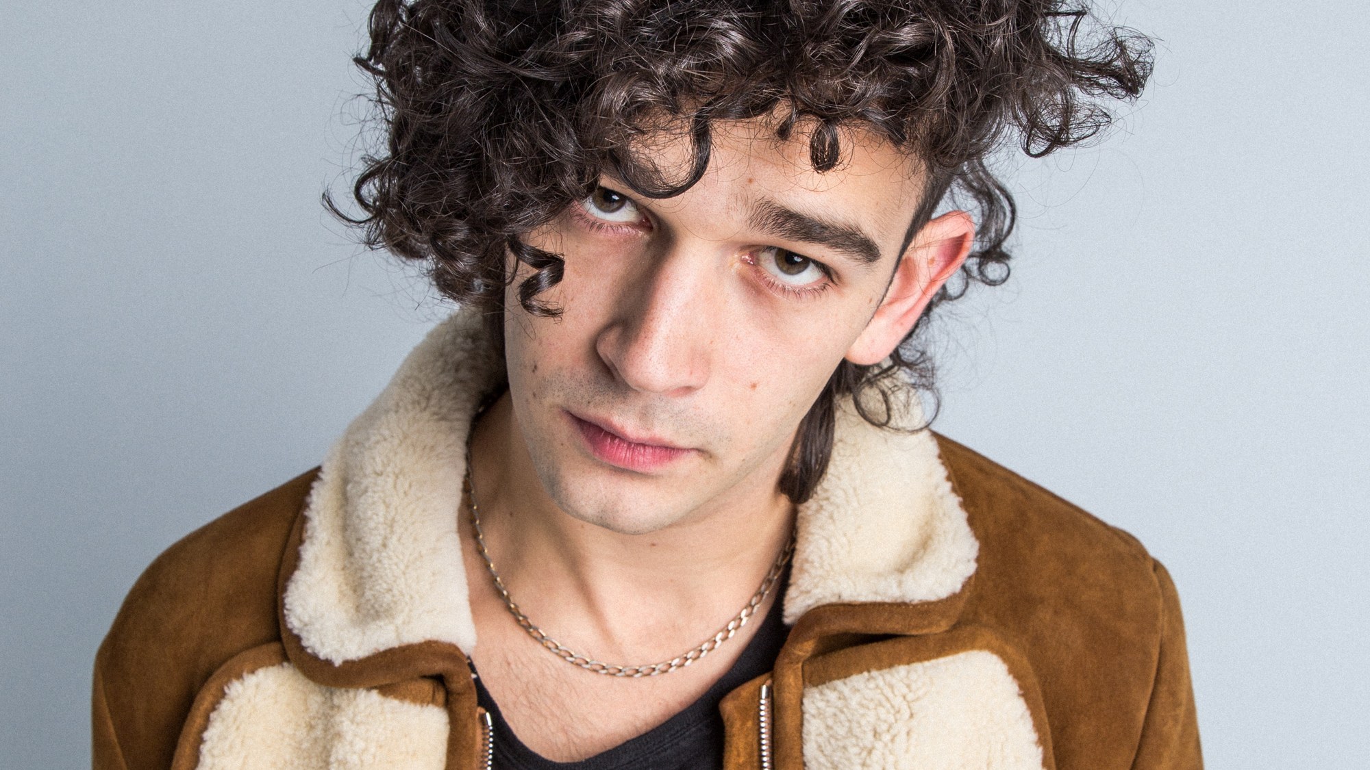 3. How to Achieve Matty Healy's Blue Hair Color at Home - wide 3